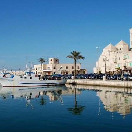 Al Corso Bed & Breakfast Molfetta Bagian luar foto