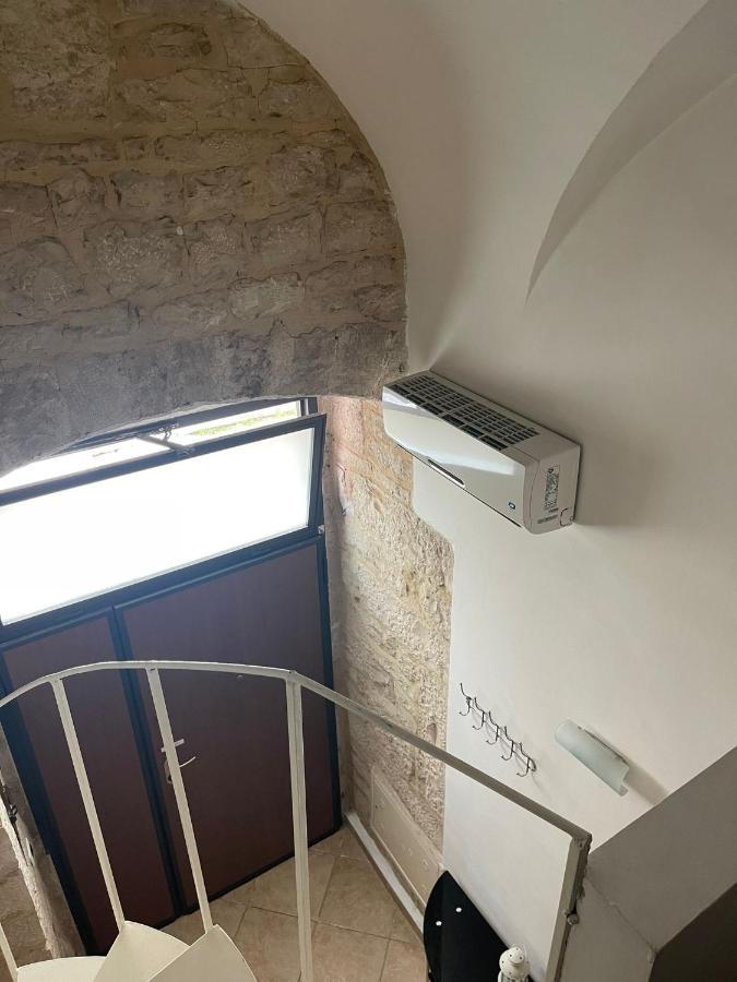 Al Corso Bed & Breakfast Molfetta Bagian luar foto