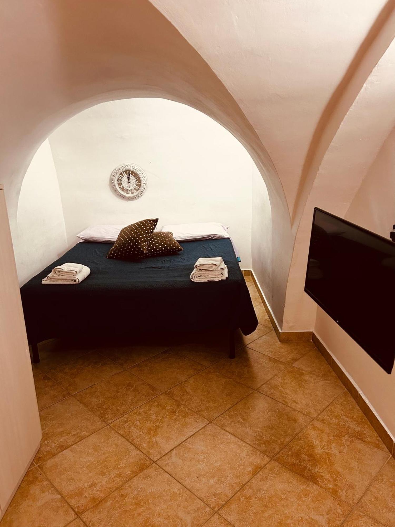 Al Corso Bed & Breakfast Molfetta Bagian luar foto